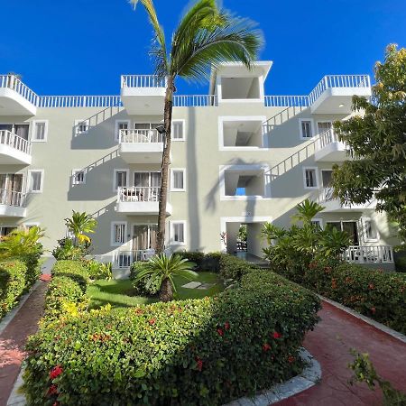 Sol Caribe Suites - Playa Los Corales - Beach Club, Wifi, Swimming Pool - Calle Aruba Пунта Кана Екстериор снимка